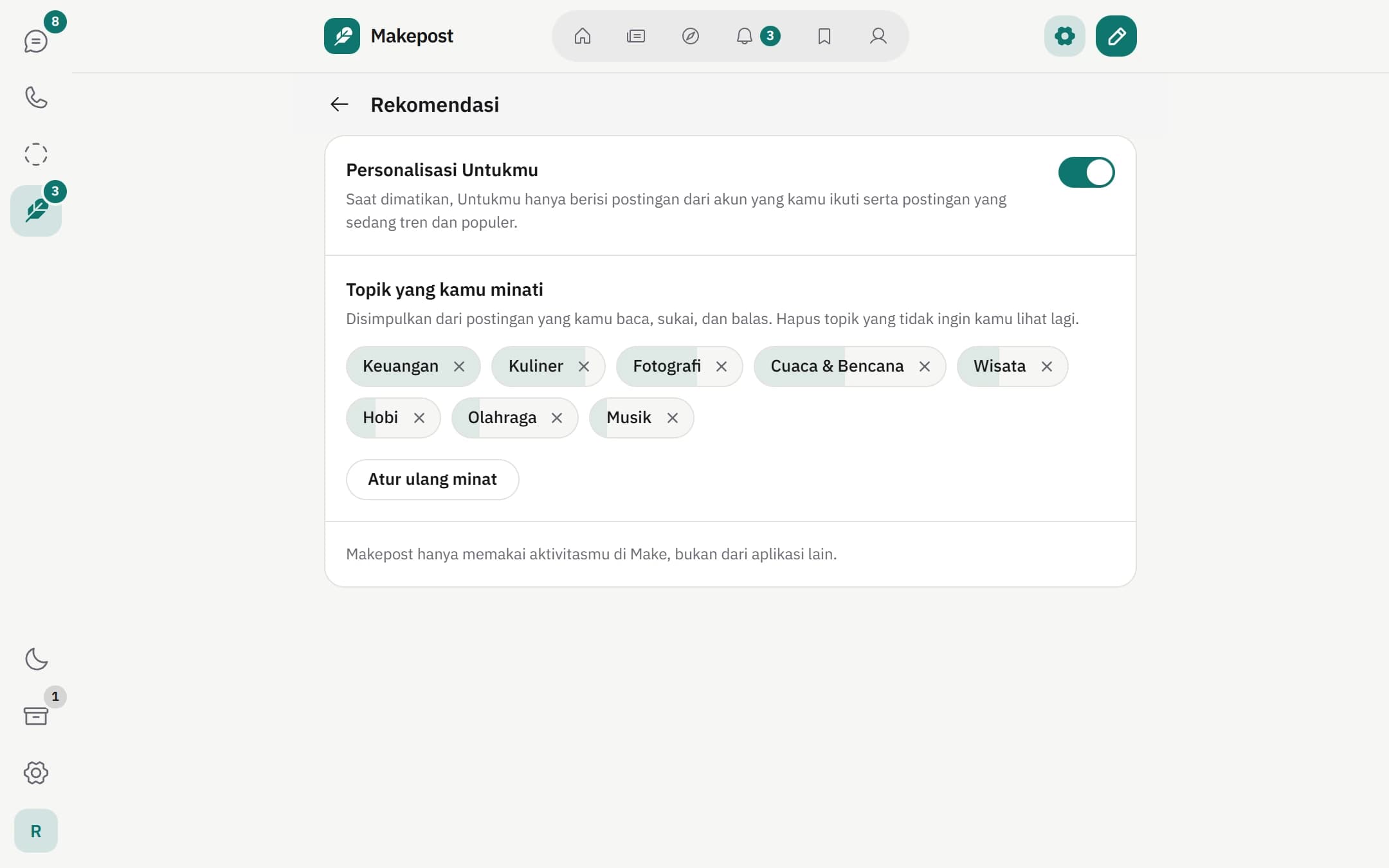Pengaturan rekomendasi Makepost dengan kontrol personalisasi dan daftar minat contoh.